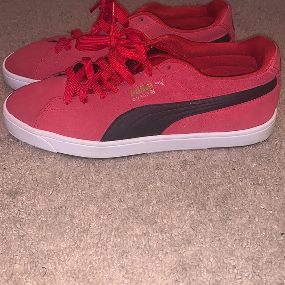 Suede pumas - Picture 1 of 4